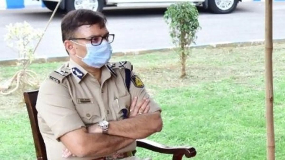 <div class="paragraphs"><p>PSI Scam: Former ADGP Amrit Paul Arrested in Recruitment Scam Case</p></div>