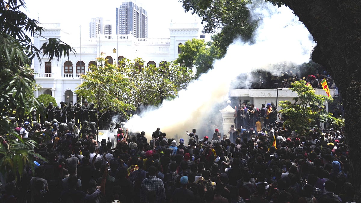 <div class="paragraphs"><p><a href="https://www.thequint.com/news/world/sri-lanka-economic-crisis-live-updates-gotabaya-rajapaksa-ranil-wickremesinghe-protests-latest-news">Sri Lanka's</a> national broadcaster, Jathika Rupavahini  suspended a live telecast after protesters surrounded its premises.</p></div>