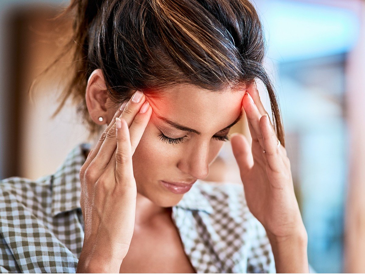 <div class="paragraphs"><p>Know the causes, symptoms, diagnosis & treatment of hormonal headaches.</p></div>