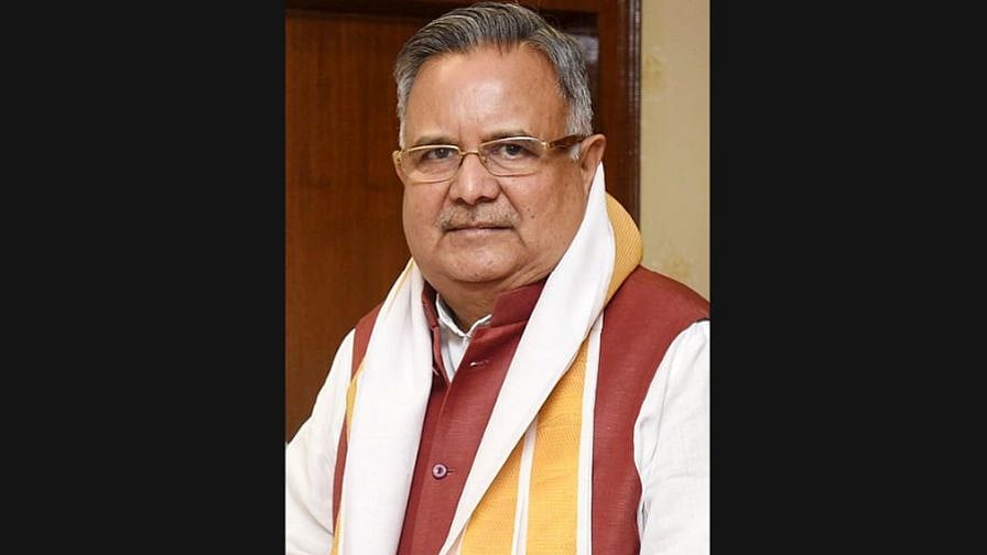 <div class="paragraphs"><p>Raman Singh.</p></div>