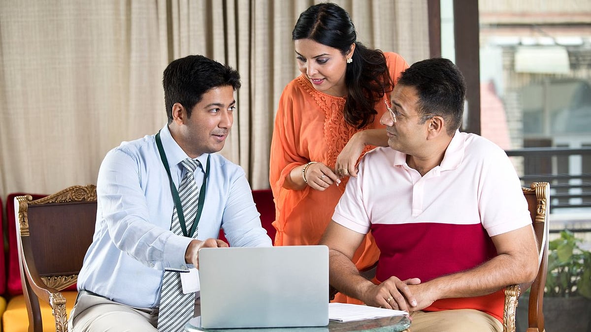 <div class="paragraphs"><p>Mercury Services helps everyone achieve their financial ambitions, helping them strike that balance in risky and safe investments to receive maximum returns on the money they have invested.</p></div>