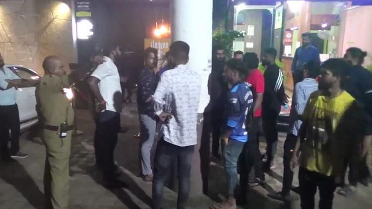 <div class="paragraphs"><p>The same venue was attacked by the Sri Rama Sene in January 2009 when it was run under a different name.</p></div>