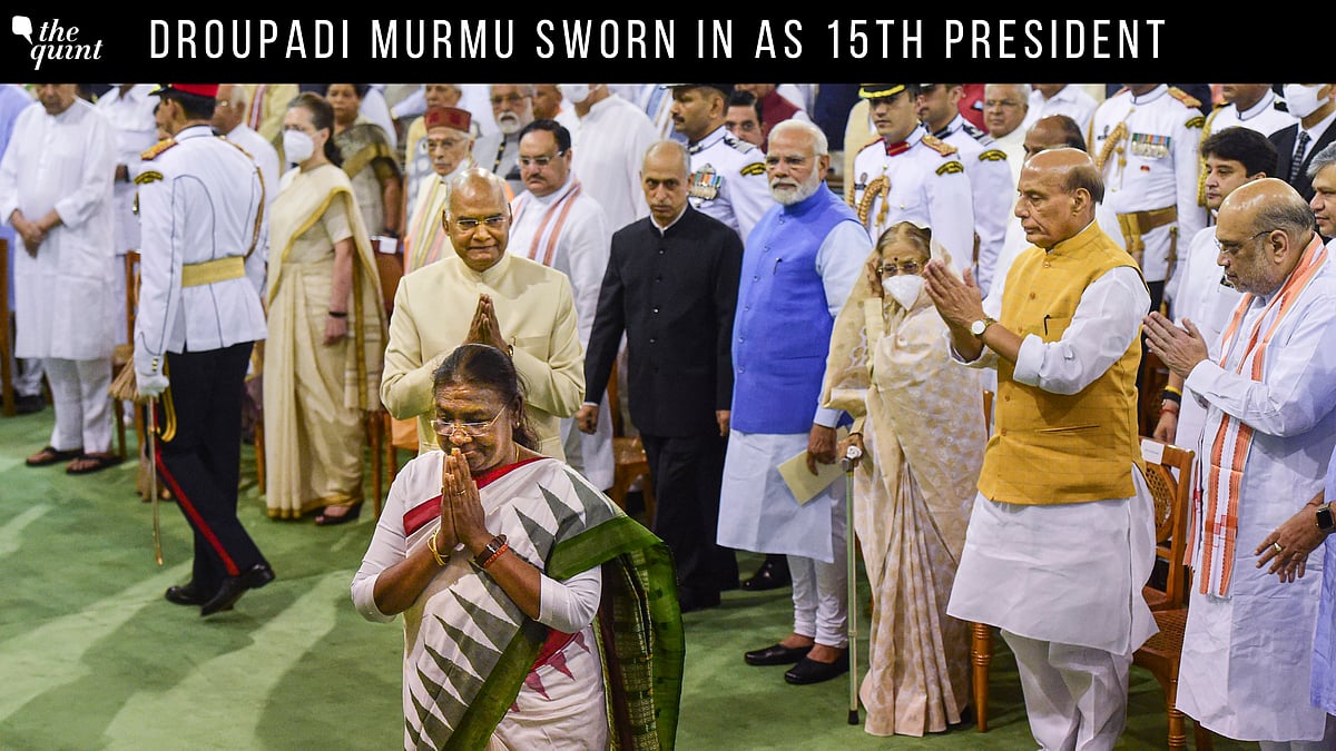 <div class="paragraphs"><p><strong>Droupadi Murmu Oath Taking Ceremony Live Updates: President <a href="https://www.thequint.com/news/politics/droupadi-murmu-bjp-led-nda-presidential-candidate#read-more">Droupadi Murmu</a> took oath as the 15th president of India on Monday, 25 July, at the Central Hall of Parliament.</strong></p></div>
