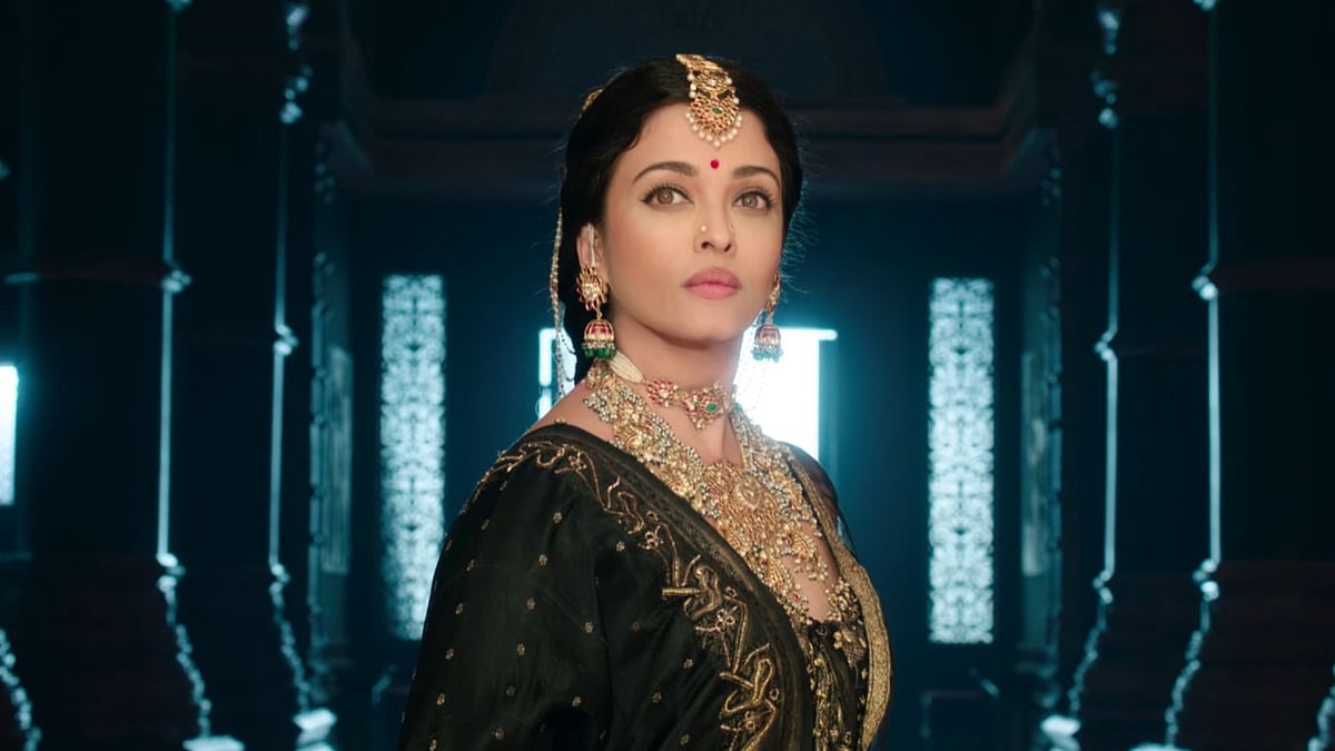 <div class="paragraphs"><p>Aishwarya Rai in a still from the&nbsp;<em>Ponniyin Selvan 1&nbsp;</em>teaser.</p></div>
