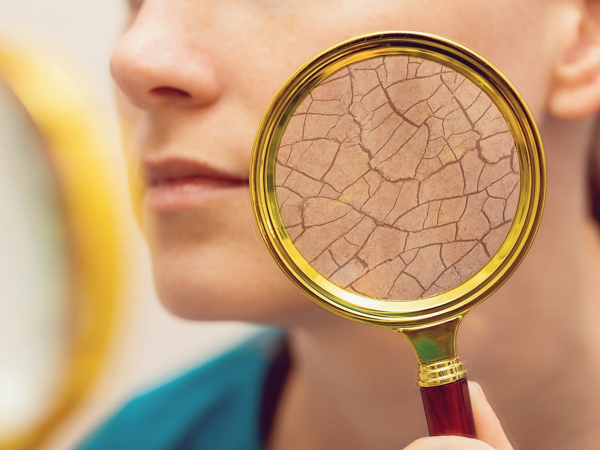 <div class="paragraphs"><p>Include these foods in your diet to combat dry skin</p></div>