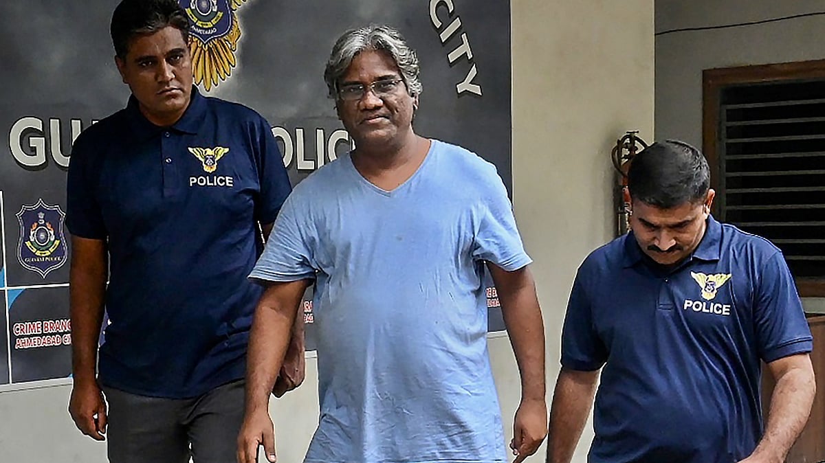 <div class="paragraphs"><p>Das was reportedly detained by the Ahmedabad Crime Branch on Tuesday, when he was on his way to his office.</p></div>