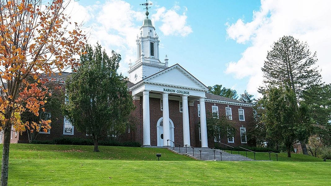 <div class="paragraphs"><p>The college, which is considered one of the best for education and entrepreneurship, is offering the scholarship under its Global Business Management course.</p></div>