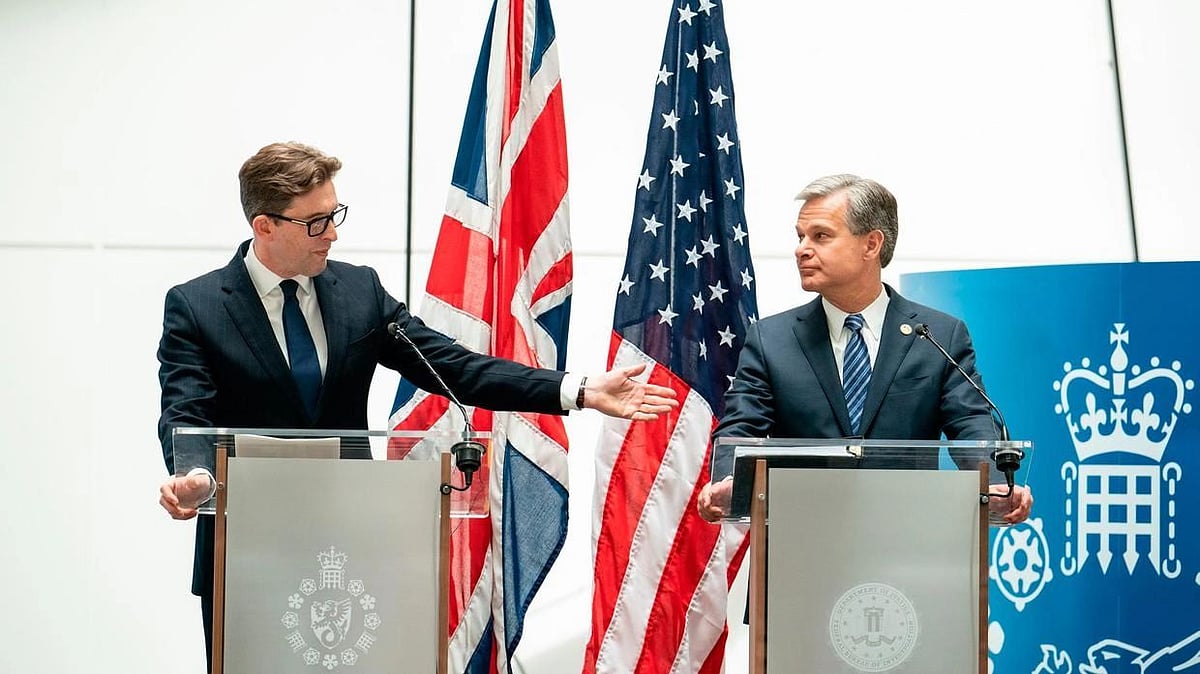 <div class="paragraphs"><p>In a joint address, the head of the Federal Bureau of Investigation (FBI) and the leader of MI5, Britain’s domestic intelligence agency, warned of the Chinese government being determined to steal both agencies' technology for competitive gain.</p></div>