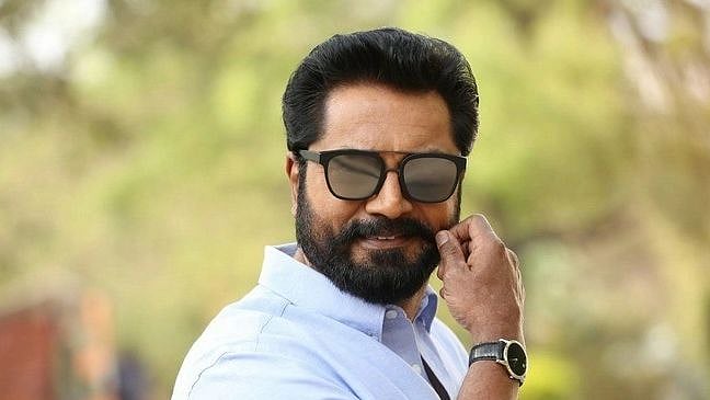<div class="paragraphs"><p>Sarathkumar Ramanathan was born on 14 July, 1954.</p></div>