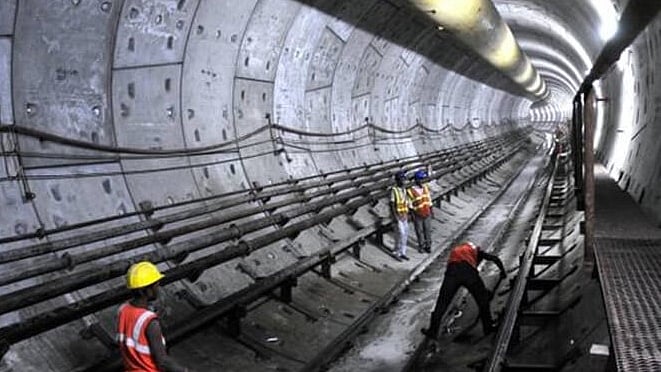 <div class="paragraphs"><p>The underwater tunnel will span around five hundred meters.</p></div>