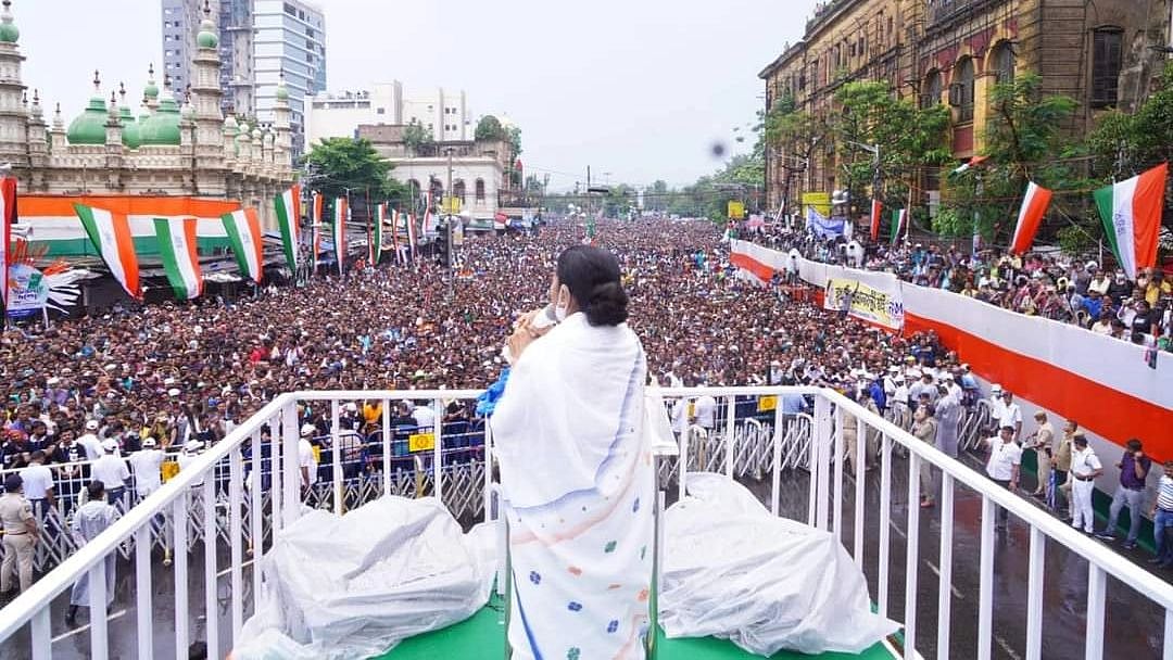 <div class="paragraphs"><p>Mamata Banerjee's 'Muri' Politics, National Roadmap & More at Shahid Dibas 2022</p></div>