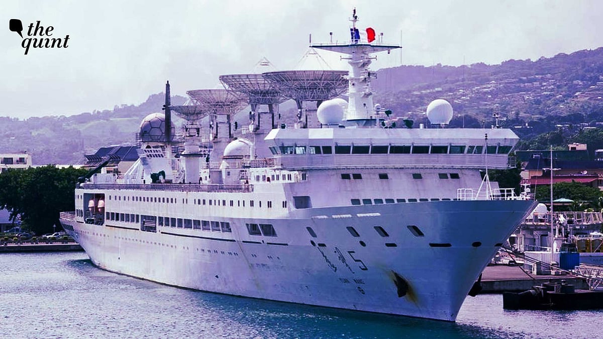 <div class="paragraphs"><p>The Yuan Wang 5.</p></div>
