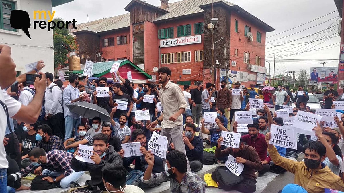 <div class="paragraphs"><p>FAA aspirants protesting against scrapping of merit list.</p></div>