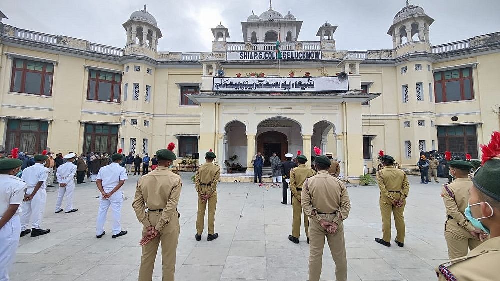 <div class="paragraphs"><p>A BA second year student assaulted teacher in Lucknow college after the latter caught him cheating.</p></div>