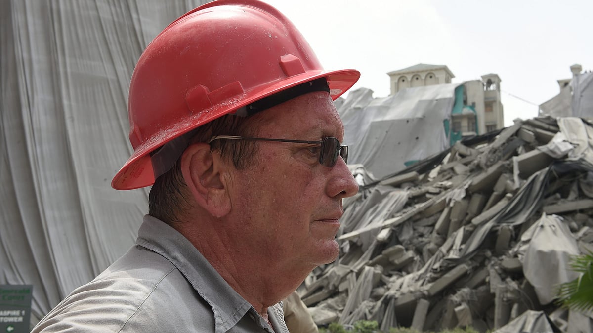 <div class="paragraphs"><p>As the mega-demolition of the <a href="https://www.thequint.com/topic/supertech-ltd">Supertech</a> twin towers in Noida ended in success on Sunday, 28 August, Edifice Engineering partner Utkarsh Mehta hailed Joe Brinkman of South African firm Jet Demolitions as the "mastermind" of the implosion.</p></div>