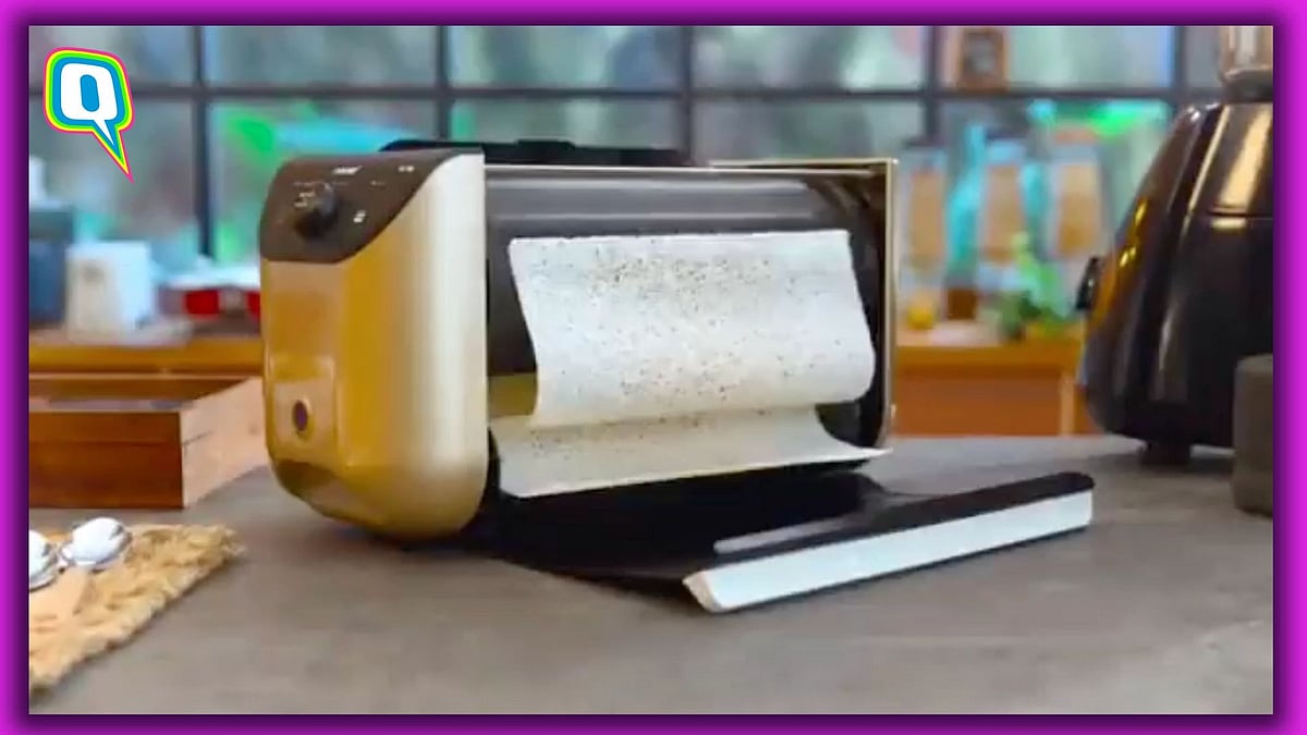 <div class="paragraphs"><p>Viral 'dosa printer' on Twitter.</p></div>
