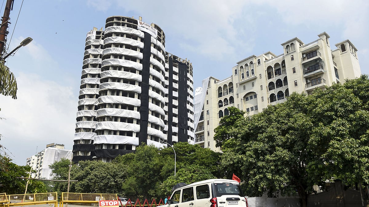 <div class="paragraphs"><p>Noida: Barricades used to block a road leading to Supertech twin towers ahead of their demolition.</p></div>