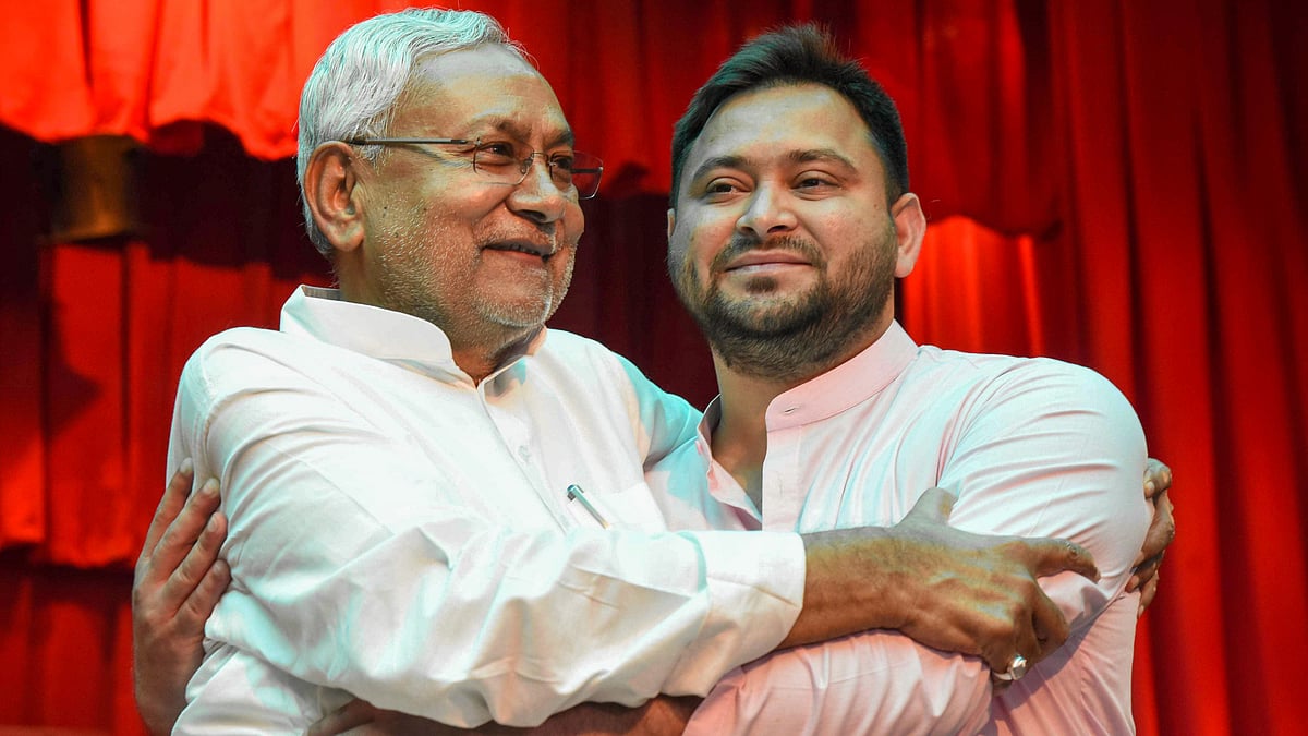 <div class="paragraphs"><p>Janata Dal (United) chief Nitish Kumar (left) along with Rashtriya Janata Dal leader Tejashwi Yadav.</p></div>