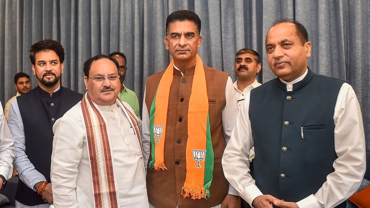 <div class="paragraphs"><p>Two Himachal Pradesh Congress MLAs, Pawan Kajal and Lakhvinder Rana, joined the BJP in the presence of Chief Minister Jai Ram Thakur.</p></div>