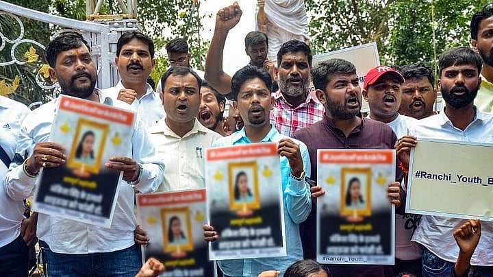 <div class="paragraphs"><p>NCPCR chief Priyank Kanoongo alleged loopholes in the police probe into the Dumka girl's death.</p></div>