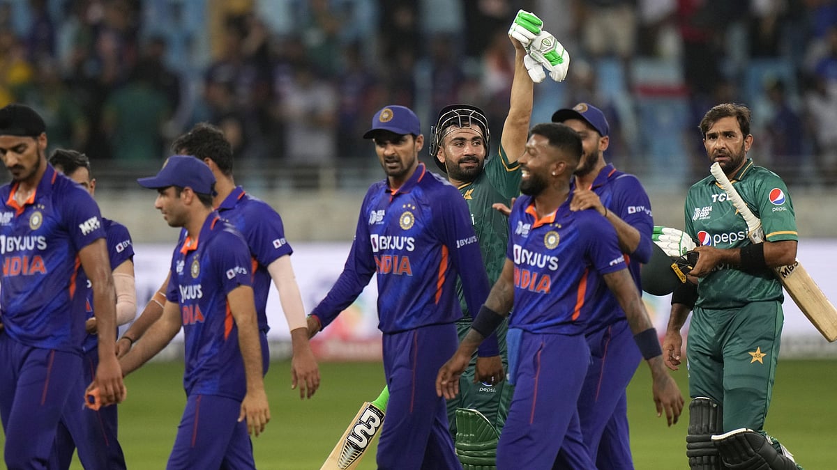 <div class="paragraphs"><p>Pakistan beat India by 5 wickets in the Asia Cup Super Four match.</p></div>