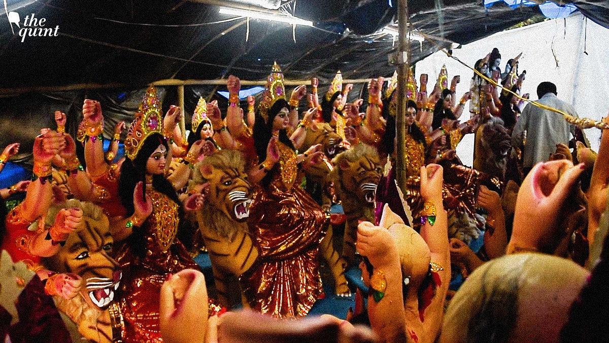 <div class="paragraphs"><p>Delhi: Completed Ma Durga idols waiting to be shipped.</p></div>