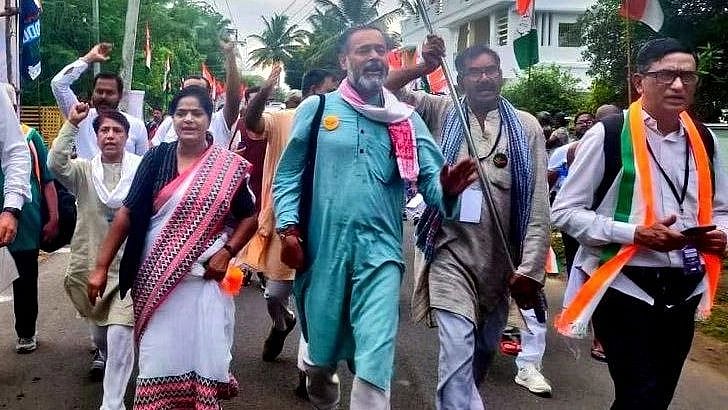 <div class="paragraphs"><p>On his fifth day of participating in Congress' <a href="https://www.thequint.com/news/politics/bharat-jodo-yatra-congress-rahul-gandhi">Bharat Jodo Yatra</a>, activist <a href="https://www.thequint.com/topic/yogendra-yadav">Yogendra Yadav</a>, in an interview with <strong>The Quint </strong>on Sunday, 11 September, shared his thoughts on why this journey is important and how it will bring the country together.</p></div>