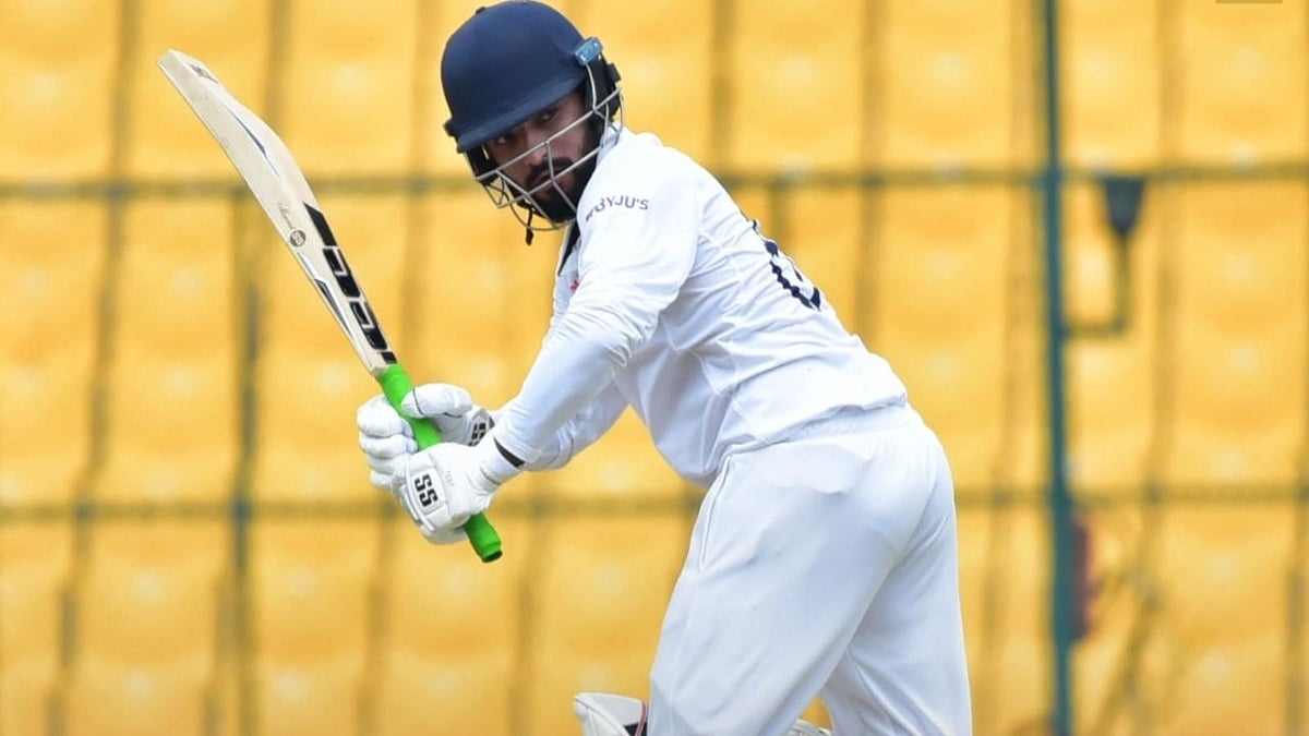<div class="paragraphs"><p>Ind vs Eng Test: Rajat Patidar has replaced Kohli in India's squad for matches against England.</p></div>