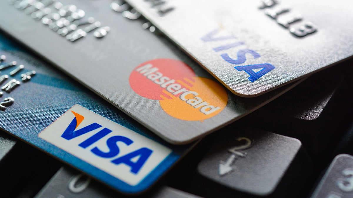 <div class="paragraphs"><p>Samsung Axis Bank Credit Card benefits are mentioned here.</p></div>