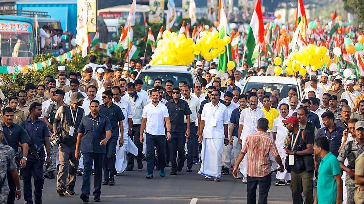 <div class="paragraphs"><p>The Kerala High Court on Thursday, 22 September, strongly criticised the Congress-led Bharat Jodo Yatra for the boards, flags, and banners erected along the sides of the roads and on the highways.</p></div>