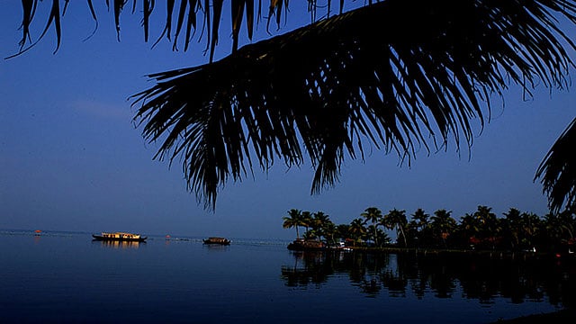 <div class="paragraphs"><p>The resort is situated on an island in the backwaters of the Vembanad lake in Alappuzha.</p></div>