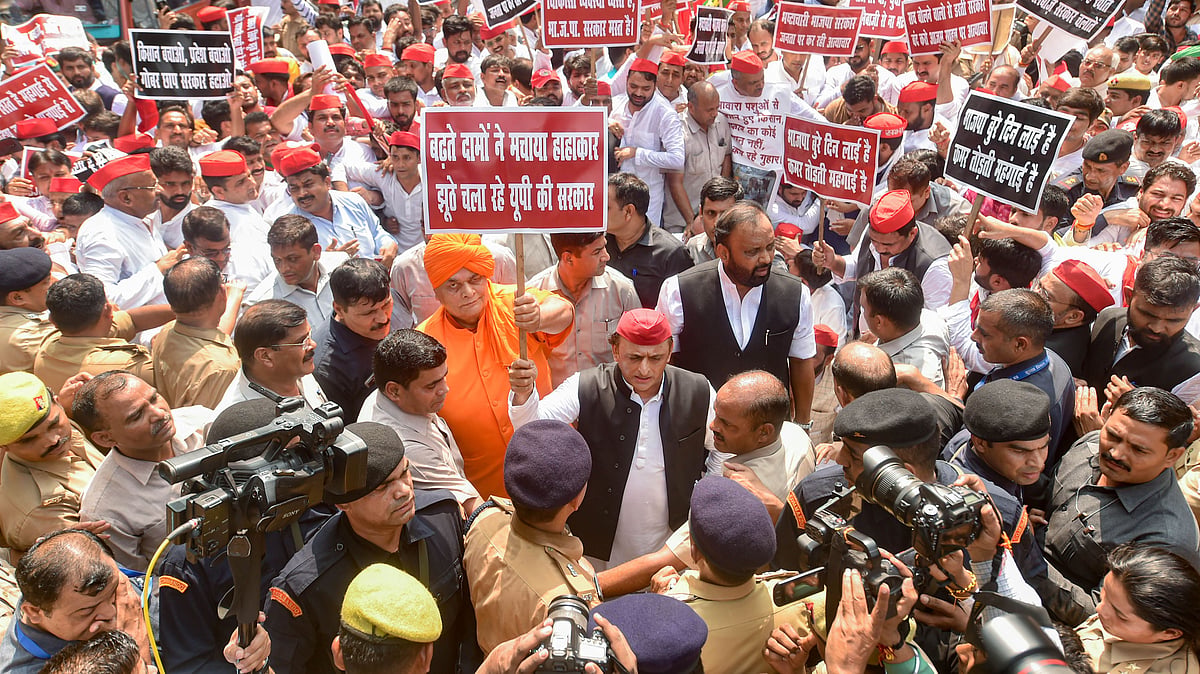 <div class="paragraphs"><p>The march was set to start at the SP office and culminate at the Vidhan Bhavan.</p></div>