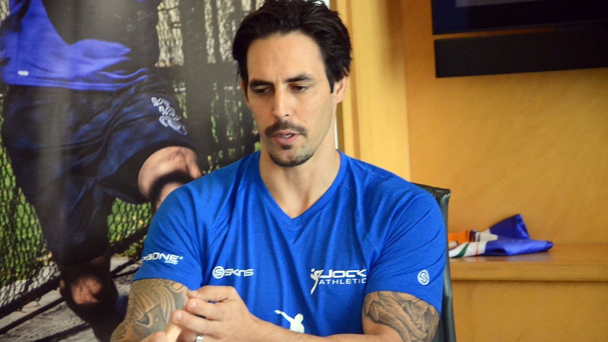 <div class="paragraphs"><p>Mitchell Johnson feels India's squad composition for the T20 World Cup 2022 is risky.</p></div>