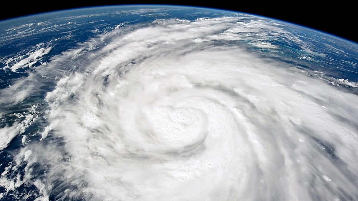 <div class="paragraphs"><p>Hurricane Ian battered the state with high winds, rain and storm surges since Wednesday, 28 September. </p></div>