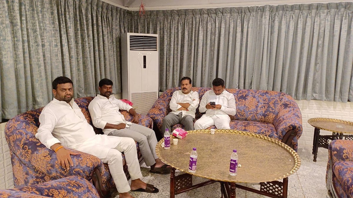 <div class="paragraphs"><p>Four MLAs of Telangana Rashtra Samithi (TRS), which recently launched a national party Bharat Rashtra Samithi, have alleged that the BJP tried poaching them. </p></div>