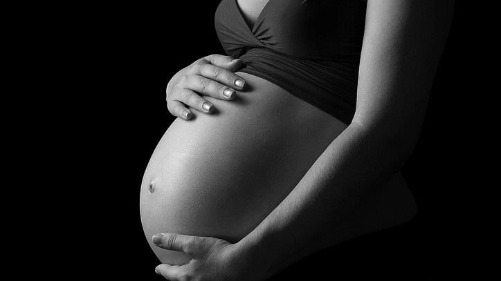 <div class="paragraphs"><p>The study suggests that after childbirth and while breastfeeding, women lose bone mass.</p></div>