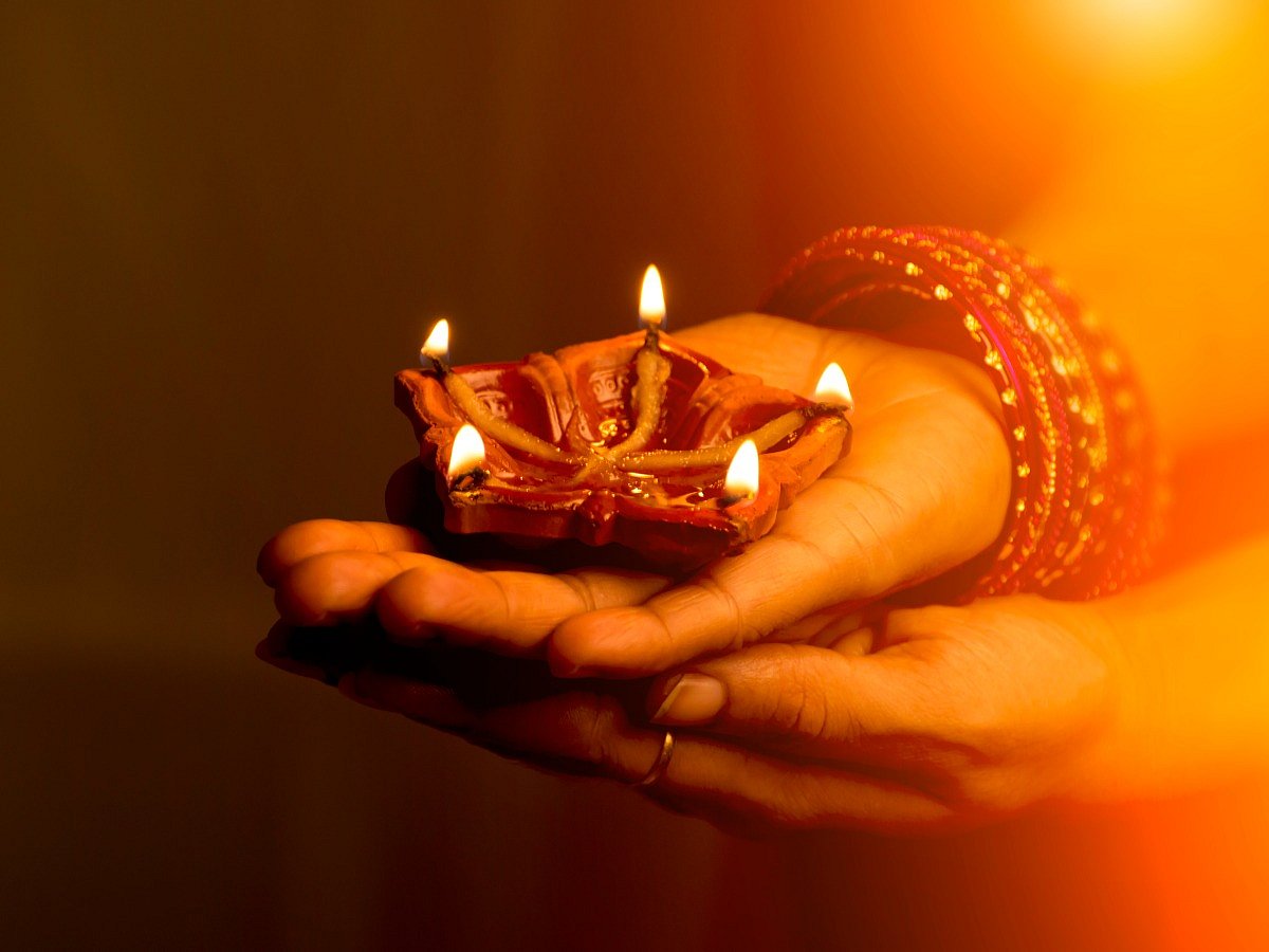 <div class="paragraphs"><p>Dev Deepavali 2022 Date, Significance, Shubh Muhurat, and Why it is celebrated in Varanasi?</p></div>