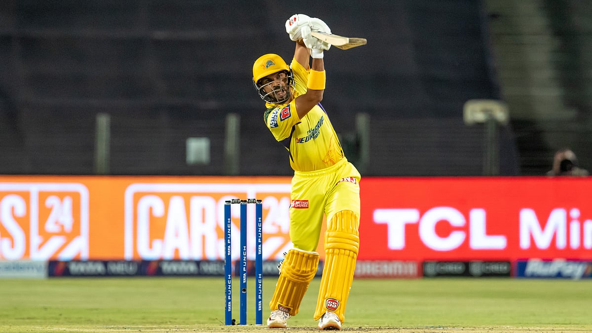 <div class="paragraphs"><p>Vijay Hazare Trophy: Ruturaj Gaikwad smashes seven sixes in an over.</p></div>