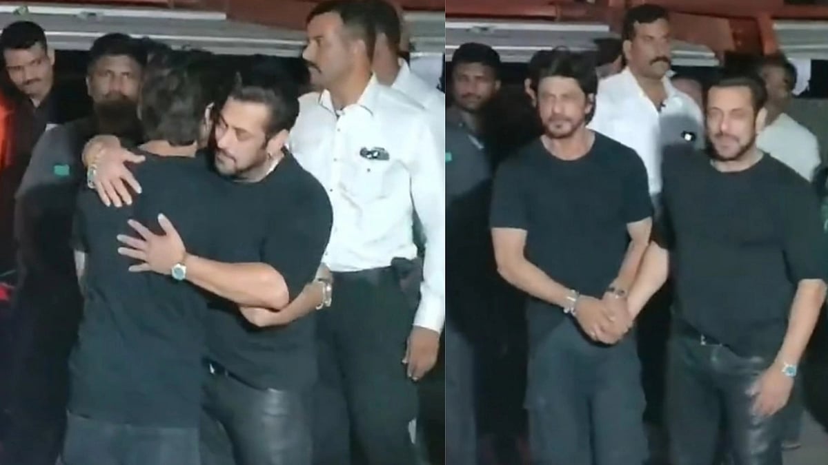 <div class="paragraphs"><p>Salman Khan and Shah Rukh Khan at Slaman Khan's 57th birthday party.&nbsp;</p></div>