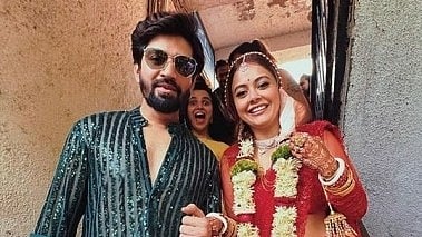 <div class="paragraphs"><p>Popular television actor Devoleena got married. </p></div>