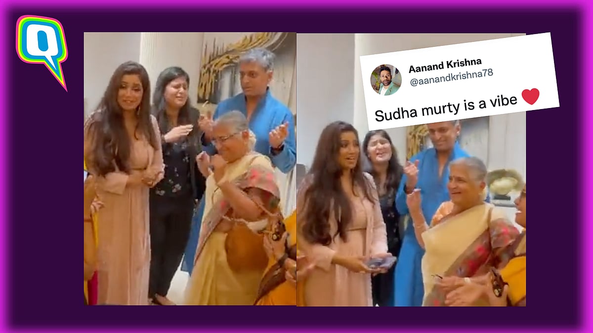 <div class="paragraphs"><p>Sudha Murty grooves with Shreya Ghoshal to celebrate 40 years of Infosys</p></div>