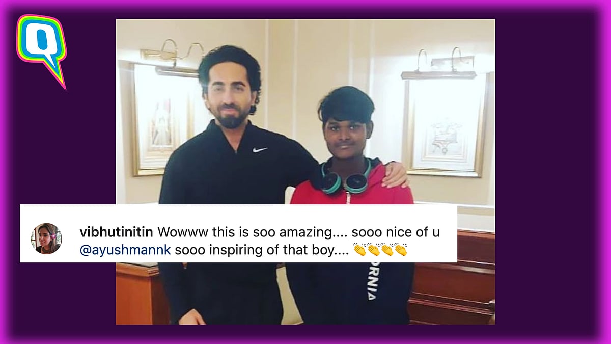 <div class="paragraphs"><p>Ayushmann Khurrana performed in Delhi with his fan. </p></div>