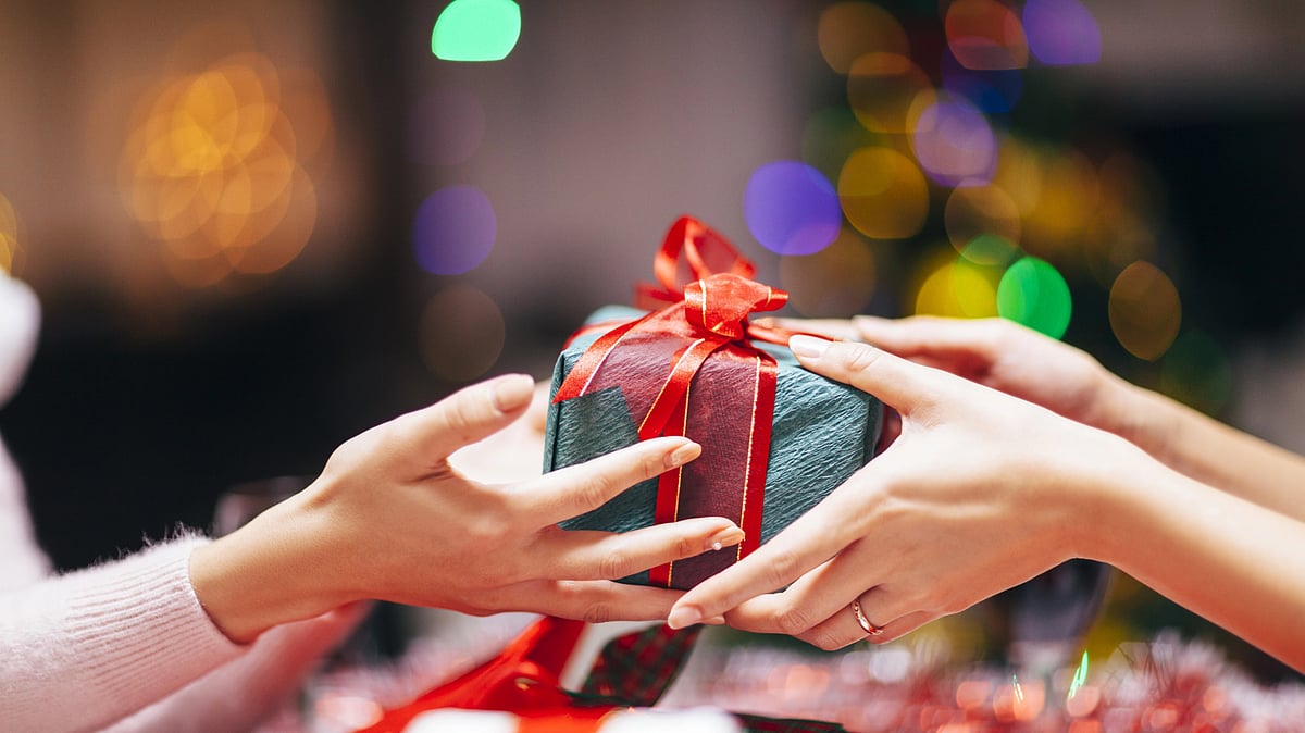 <div class="paragraphs"><p>Christmas 2022 gift options for your friends and family.</p></div>