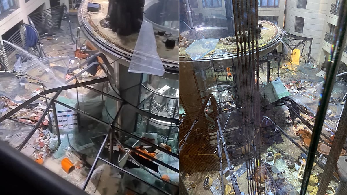 <div class="paragraphs"><p>The "AquaDom" is 15.85 meters high (almost 52 feet) and was termed the largest free standing cylindrical aquarium in the world.</p></div>
