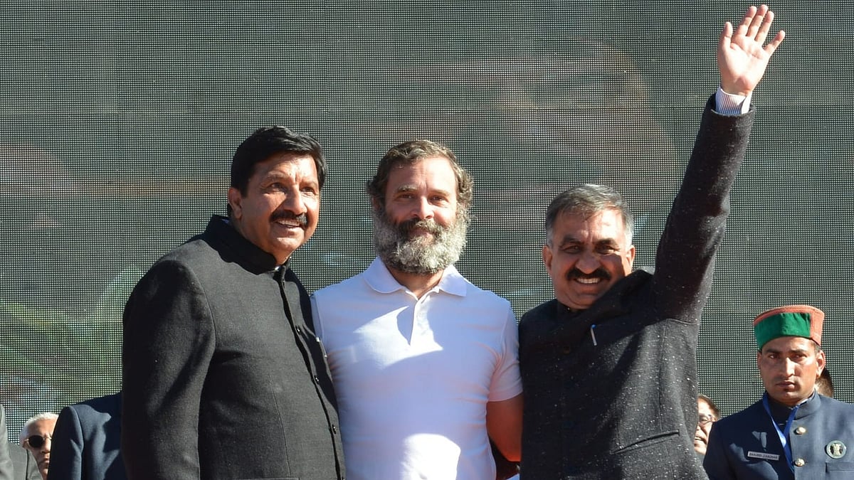 <div class="paragraphs"><p>(Sukhwinder Sukhu and Mukesh Agnihotri have been sworn in as CM and Deputy CM of Himachal Pradesh)</p></div>