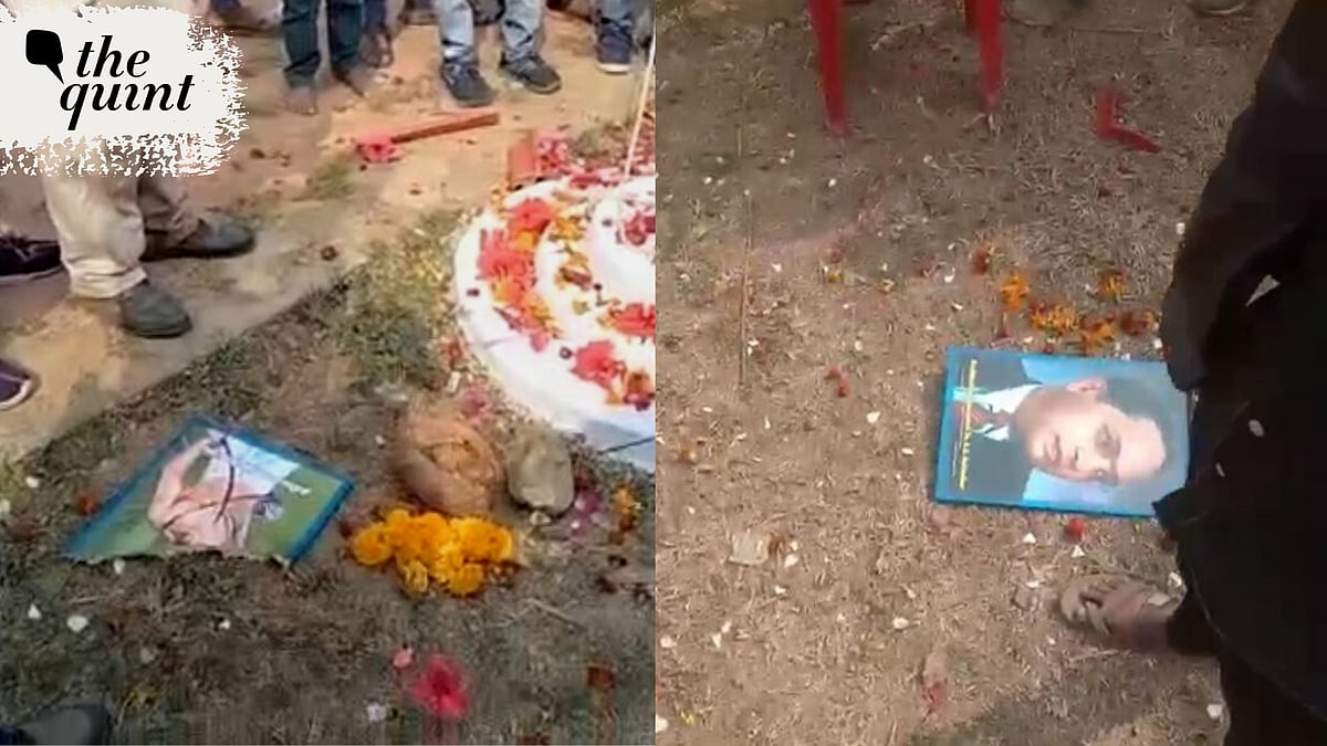<div class="paragraphs"><p>In Madhya Pradesh's Sidhi district, two upper caste men allegedly vandalised the portraits of BR Ambedkar and Birsa Munda during Republic Day celebrations on Thursday, 26 January. </p></div>