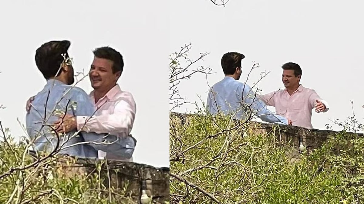 <div class="paragraphs"><p>Anil Kapoor prays for Co-star Jeremy Renner's 'speedy recovery'.</p></div>