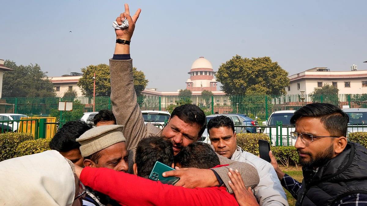<div class="paragraphs"><p>New Delhi: Locals from Haldwani react as they celebrate the Supreme Court's order on Haldwani eviction case, in New Delhi, Thursday, 5 January, 2023. The apex court in its order stayed the directions of Uttarakhand High Court on the removal of encroachments from 29 acres of railway land in Banbhoolpura in Haldwani. </p></div>