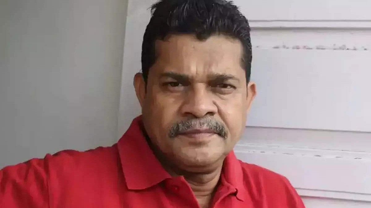 <div class="paragraphs"><p>Screenwriter Sanjay Chouhan passes away.</p></div>