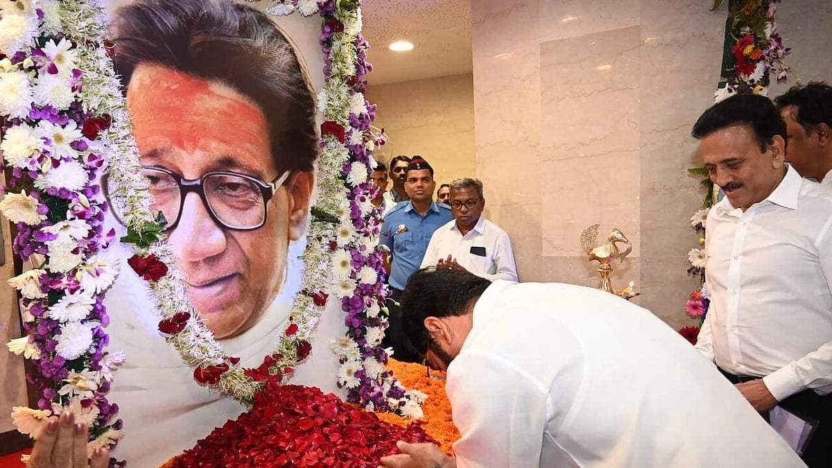 <div class="paragraphs"><p>Maharashtra Chief Minister Eknath Shinde pays tribute to Shiv Sena founder Bal&nbsp;Thackeray.</p></div>